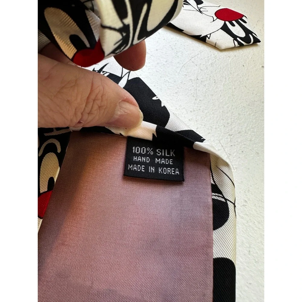 Vintage 1992 Looney Tunes Sylvester the Cat Silk Tie Balancine Black White Red